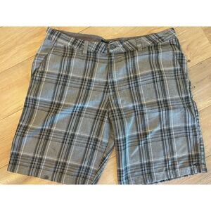 O'Neill Gray Plaid Chino‎ Shorts Men Size 40